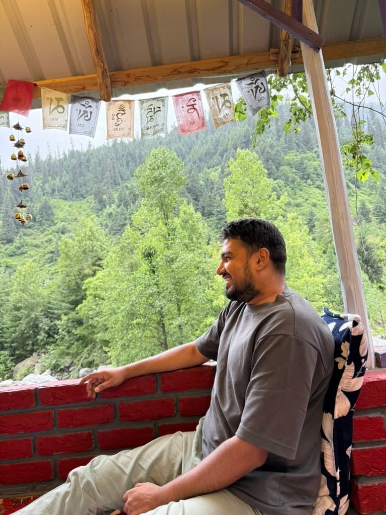 akshay hooda manali