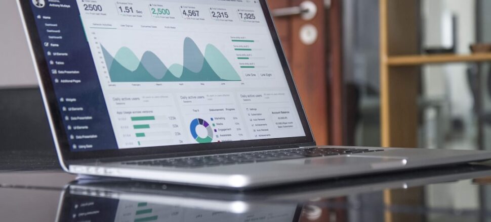 photo-1460925895917-afdab827c52f photo-1460925895917-afdab827c52f